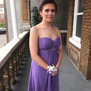 Meet your Posher, Izzy